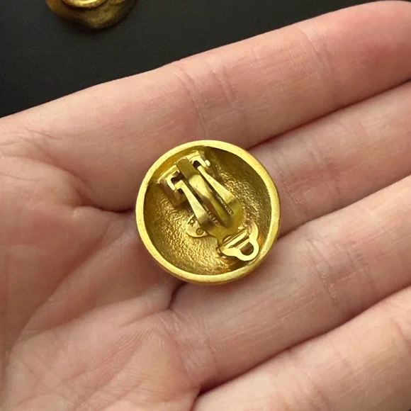 CHANEL Gold-Tone CC Dome Earrings Vintage - Picture 4 of 9